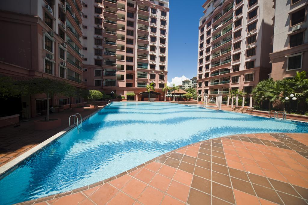 Nana Marina Court Apartment Kota Kinabalu Bagian luar foto